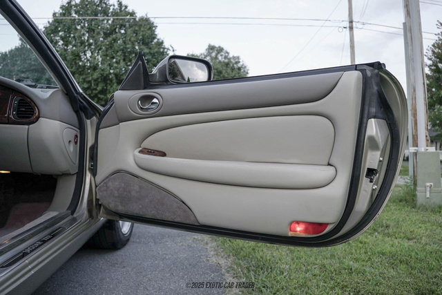 Used 1999 Jaguar XK8 Convertible image 44