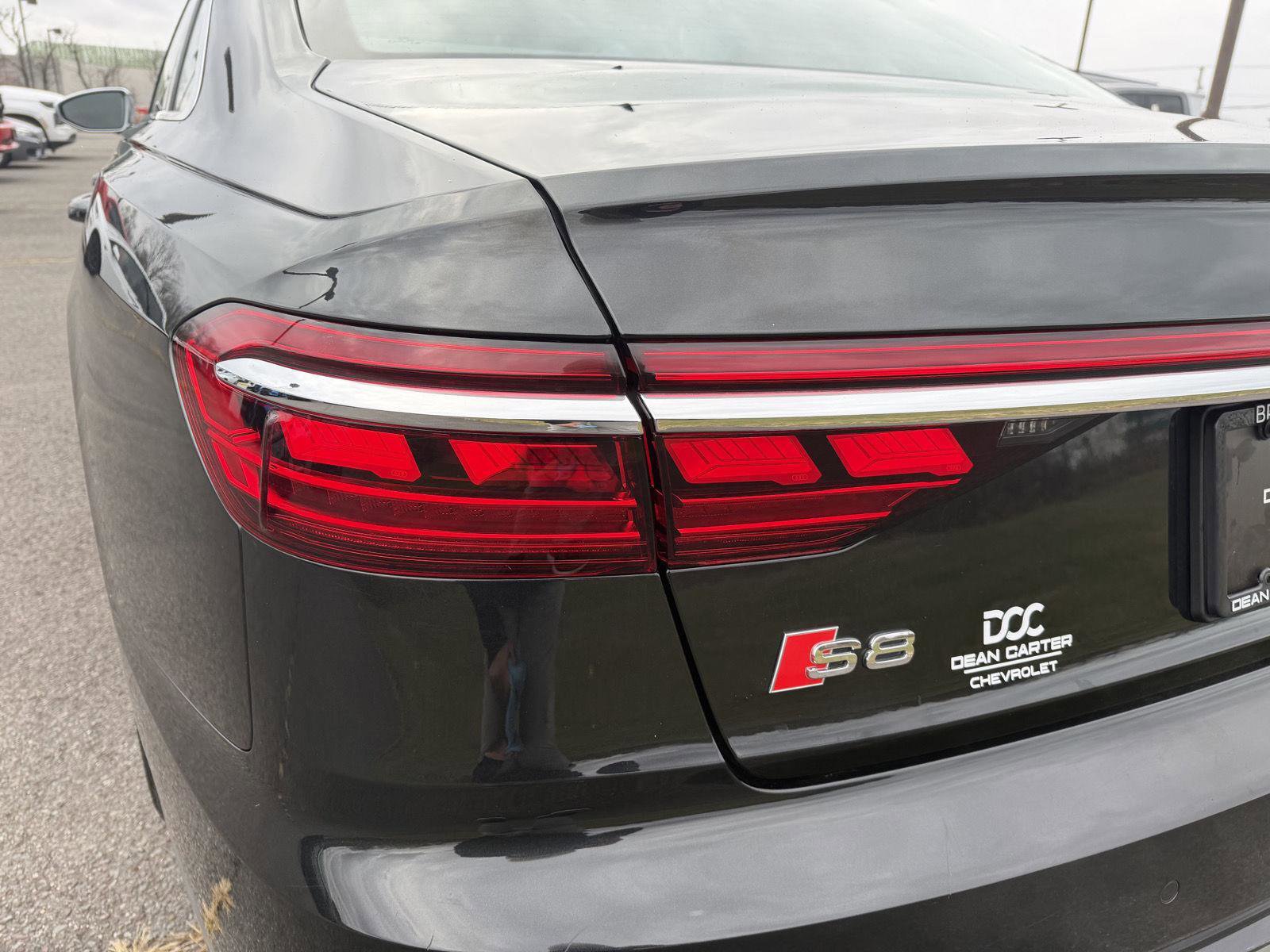 Used 2020 Audi S8 L w/ S8 Executive Package image 14