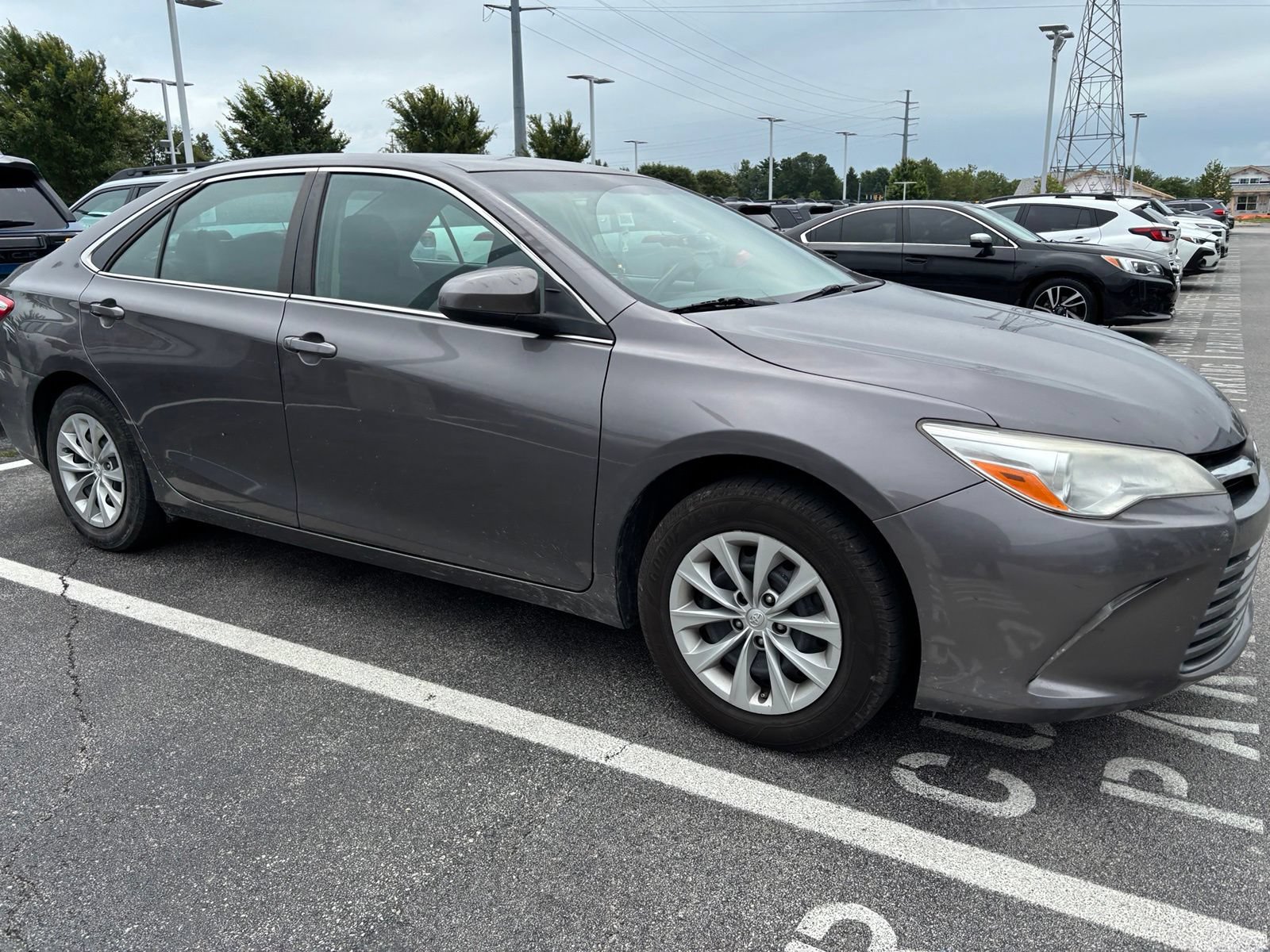 Used 2017 Toyota Camry LE FWD image 13