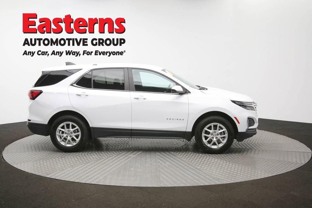 Used 2022 Chevrolet Equinox LT AWD/4WD image 44