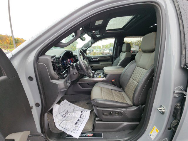 Used 2024 Chevrolet Silverado 1500 ZR2 w/ Technology Package image 36