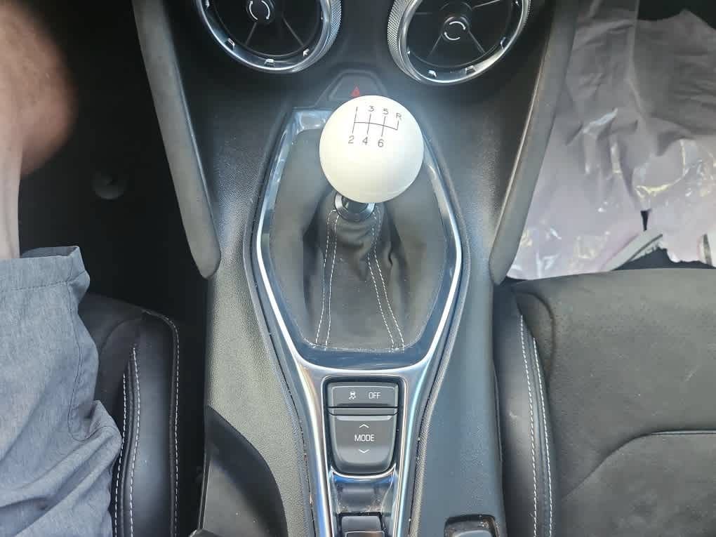 Used 2021 Chevrolet Camaro SS RWD image 16