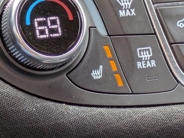 Used 2025 Chevrolet Malibu LT FWD image 23