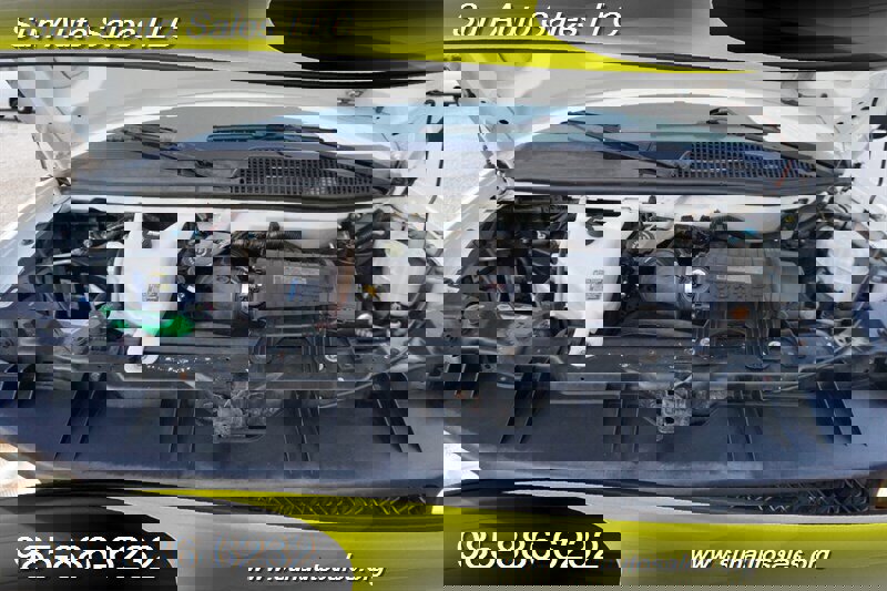 Used 2010 Chevrolet Express 1500 image 32