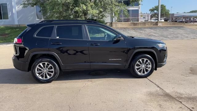 Used 2022 Jeep Cherokee Latitude Lux w/ Sun & Sound Group AWD/4WD image 9