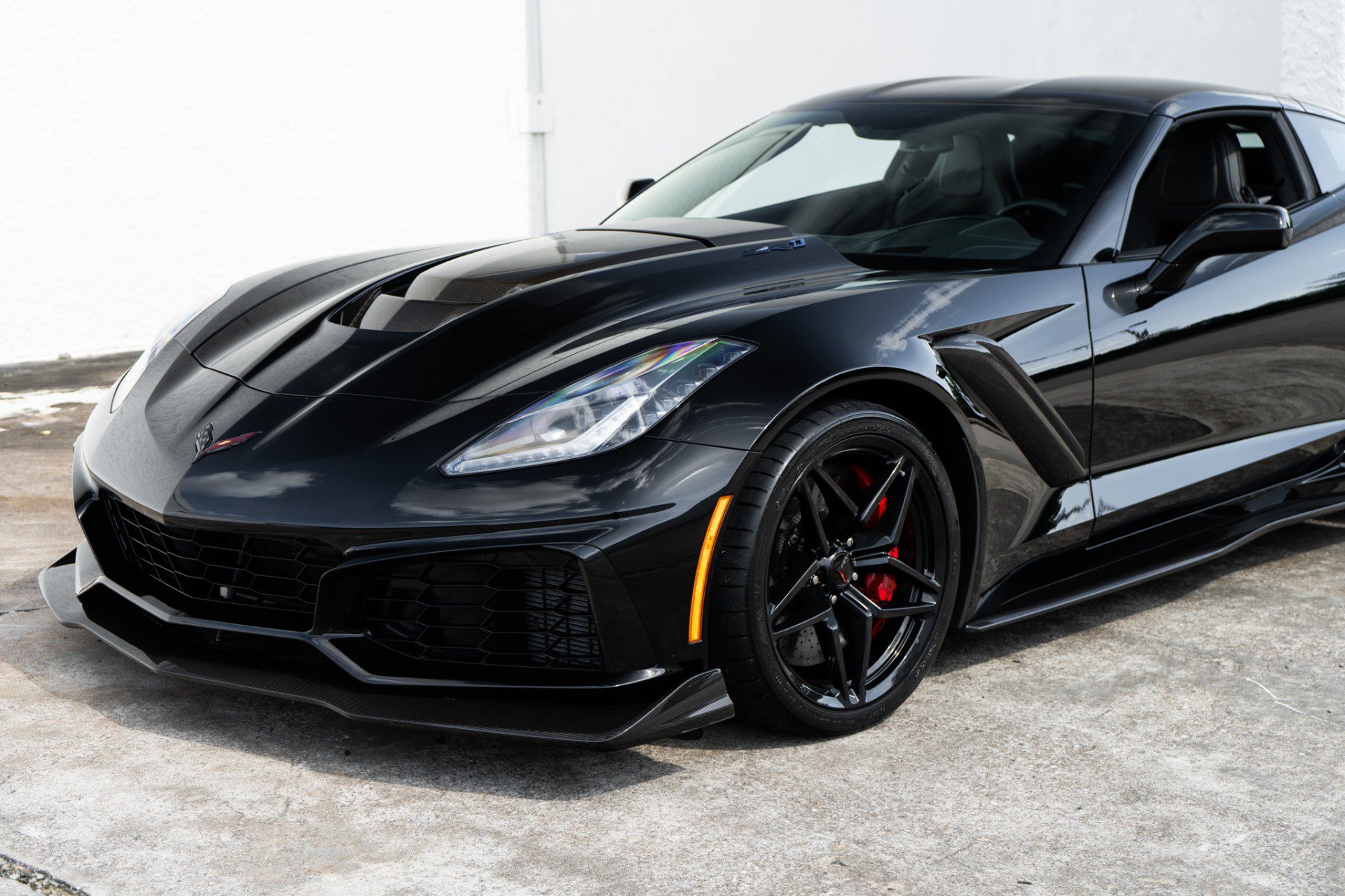 Used 2019 Chevrolet Corvette ZR1 RWD image 16