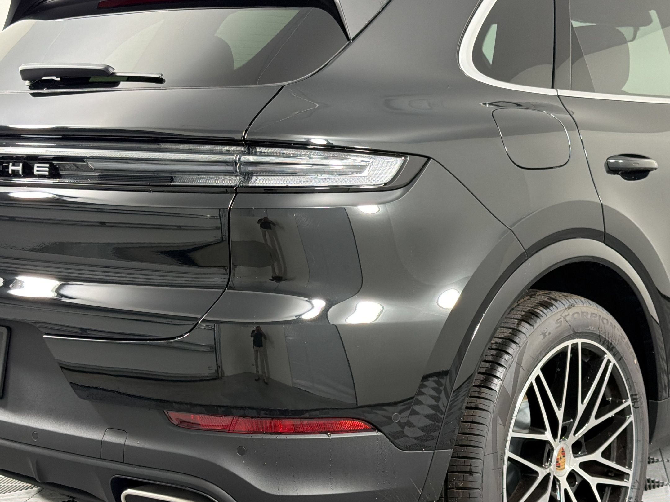 Certified 2026 Porsche Cayenne AWD/4WD image 10