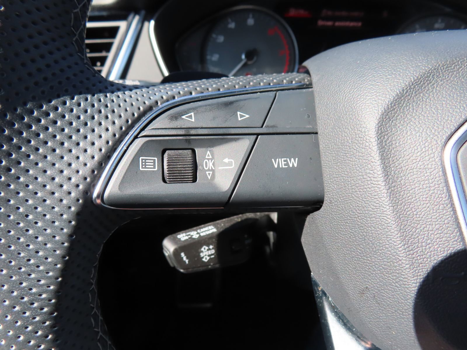 Used 2023 Audi SQ5 Premium w/ Convenience Package image 19