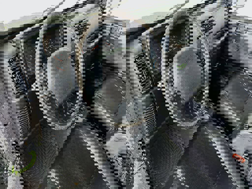 Used 2001 Jeep Wrangler Sport image 2