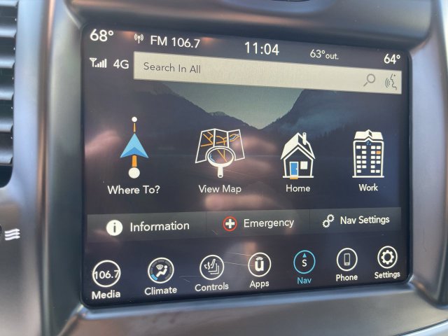 Used 2022 Chrysler 300 Touring L w/ Comfort Group AWD/4WD image 18