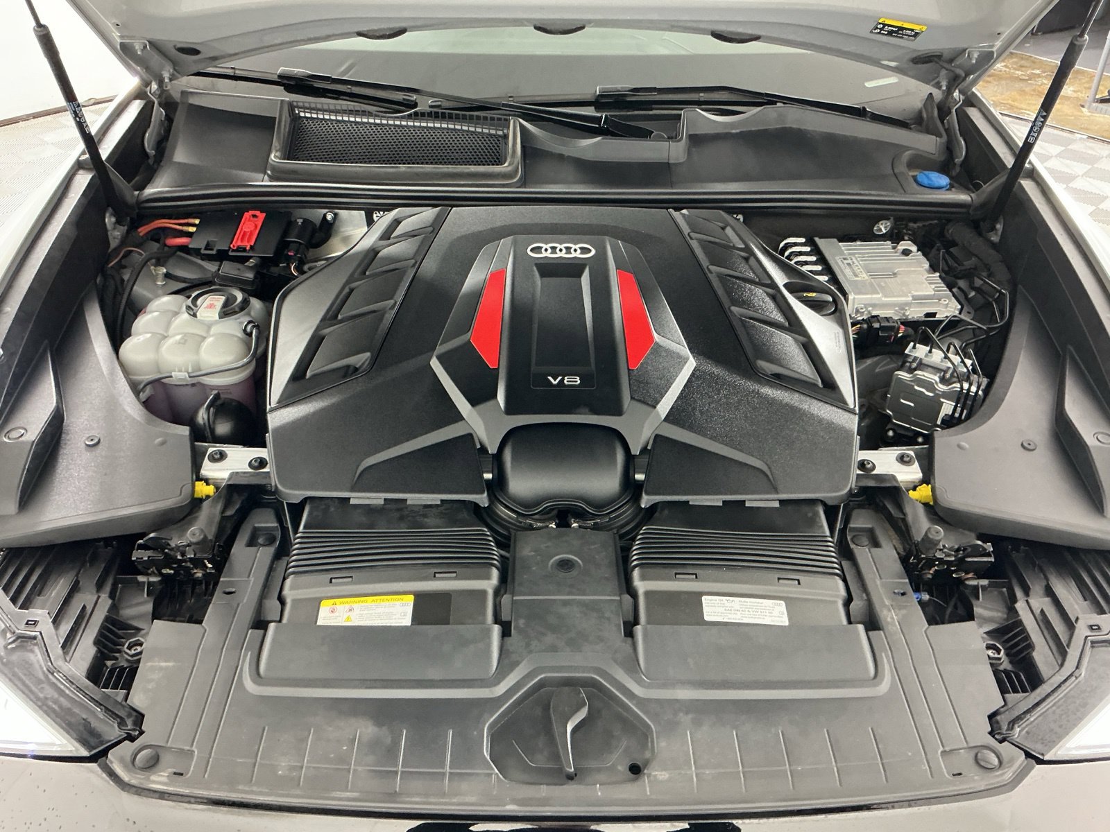 Used 2022 Audi SQ8 Prestige AWD/4WD image 20