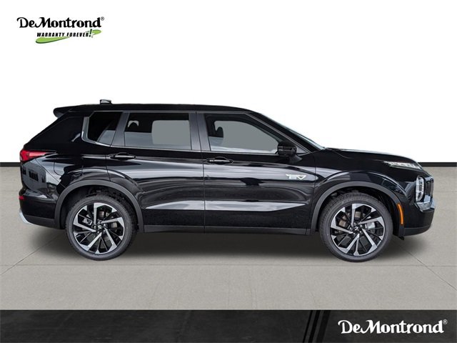New 2025 Mitsubishi Outlander SE image 4