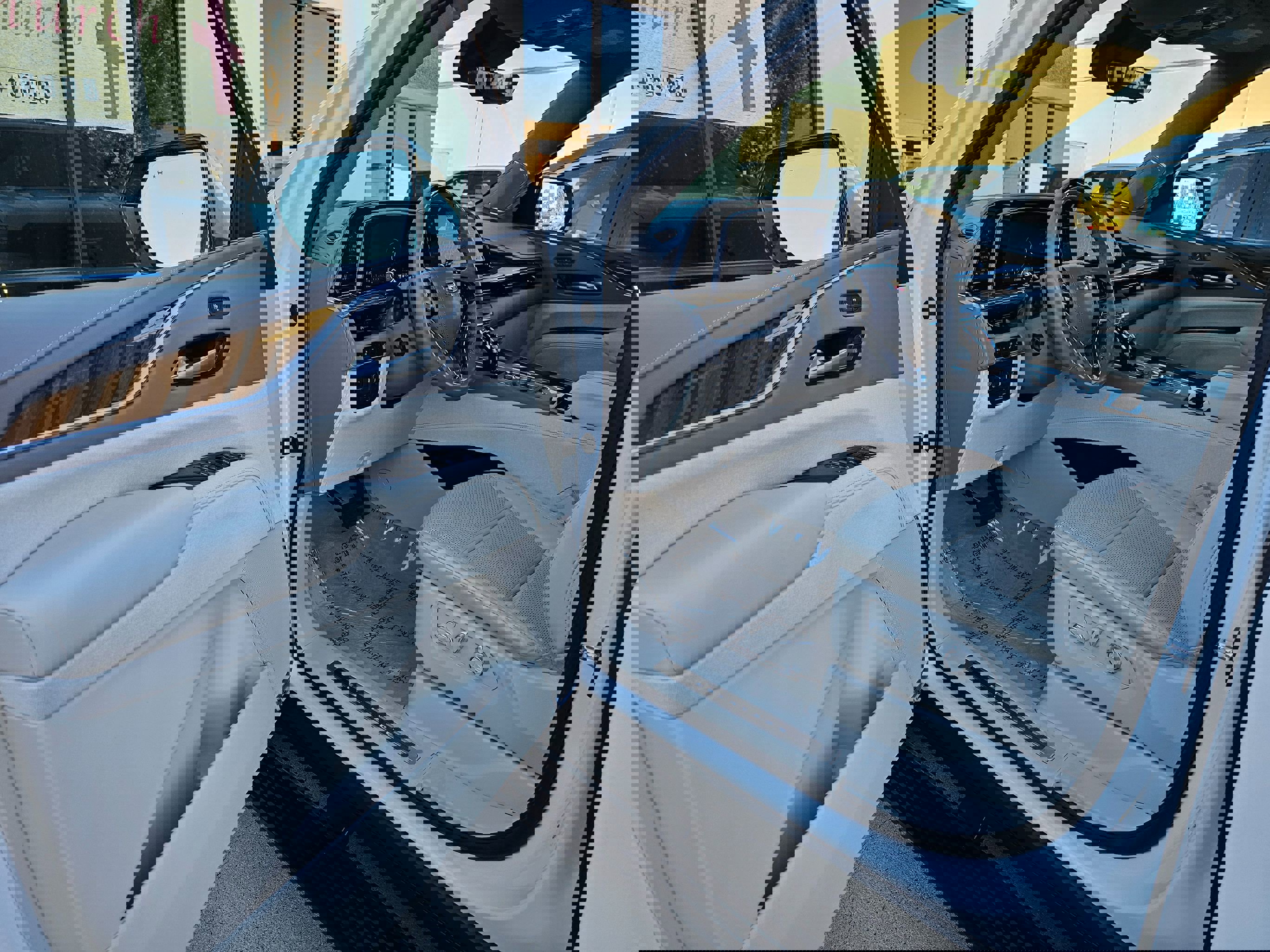 Used 2024 Cadillac Escalade Sport Platinum w/ Heavy-Duty Trailer Package image 27