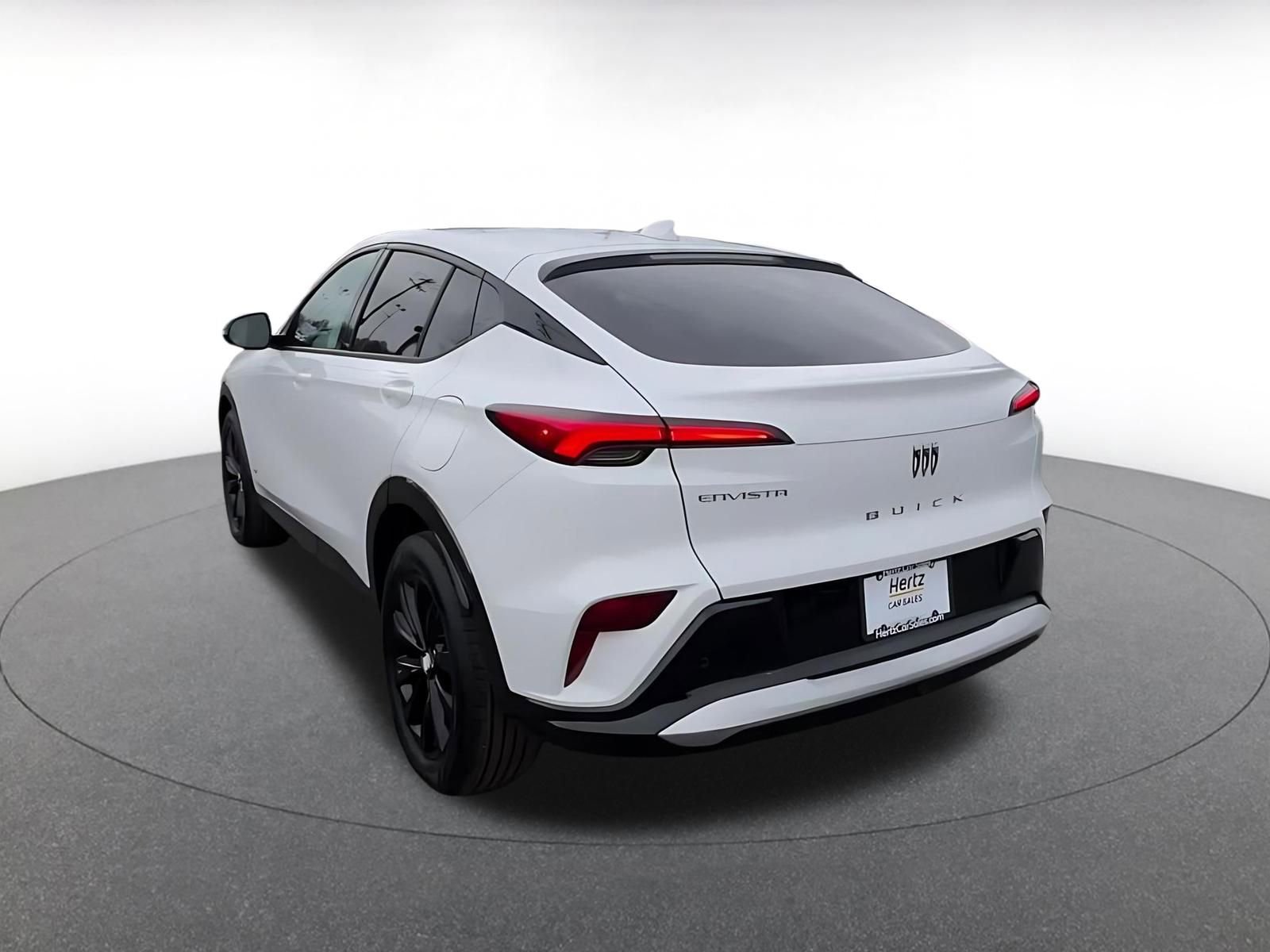 Used 2025 Buick Envista Sport Touring image 11