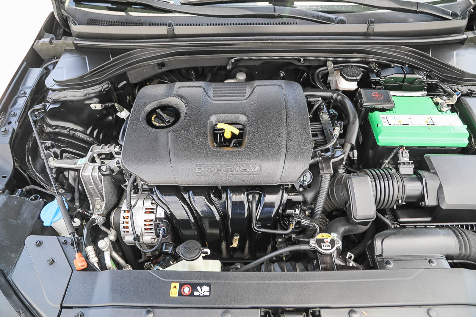 Used 2020 Hyundai Elantra SE FWD image 26