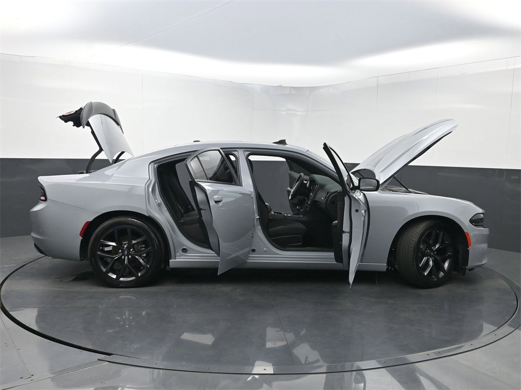 Used 2022 Dodge Charger SXT w/ Driver Convenience Group image 36