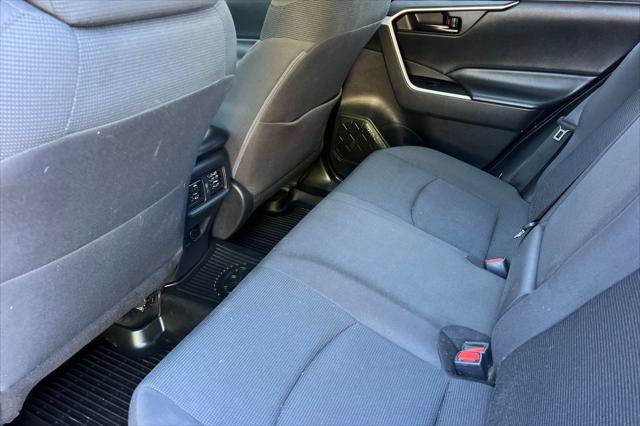 Certified 2021 Toyota RAV4 LE AWD/4WD image 4