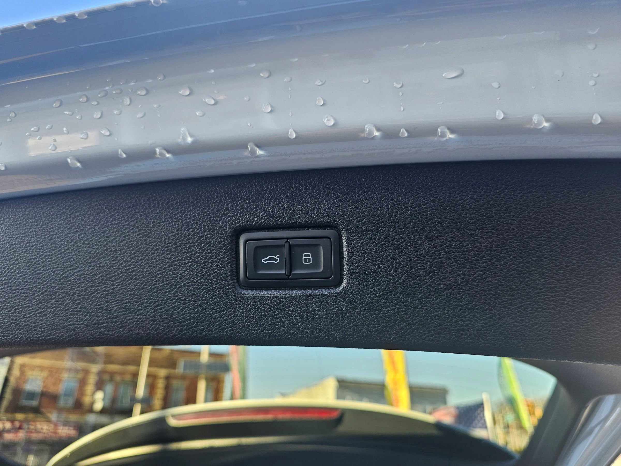 Used 2020 Audi Q7 3.0T Premium image 37