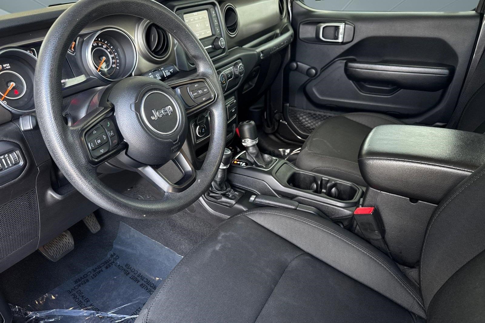 Used 2019 Jeep Wrangler Unlimited Sport AWD/4WD image 4