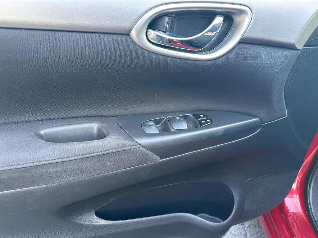 Used 2013 Nissan Sentra S image 16