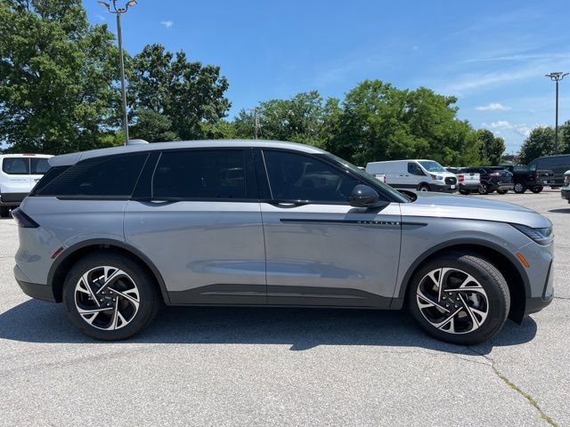 New 2025 Lincoln Nautilus Premier w/ Equipment Group 102A image 7