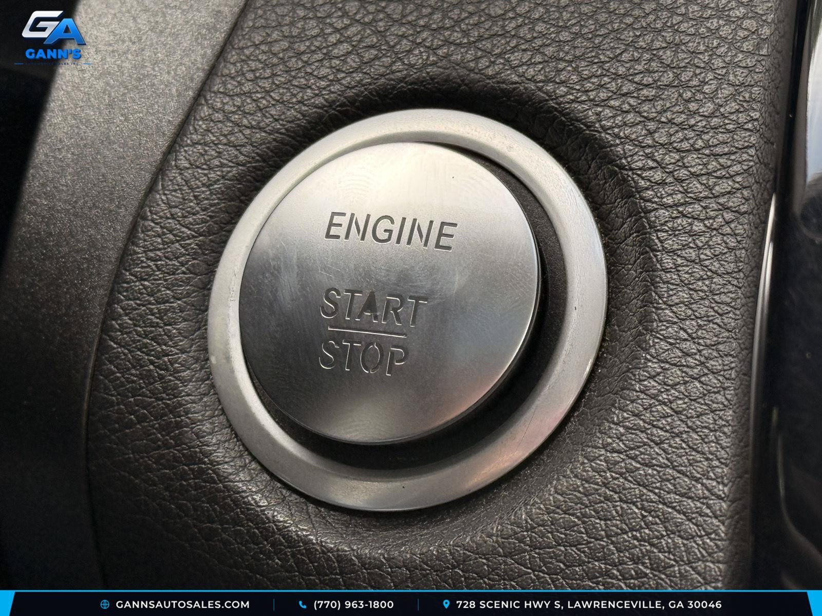 Used 2015 Mercedes-Benz C 300 Sedan image 29