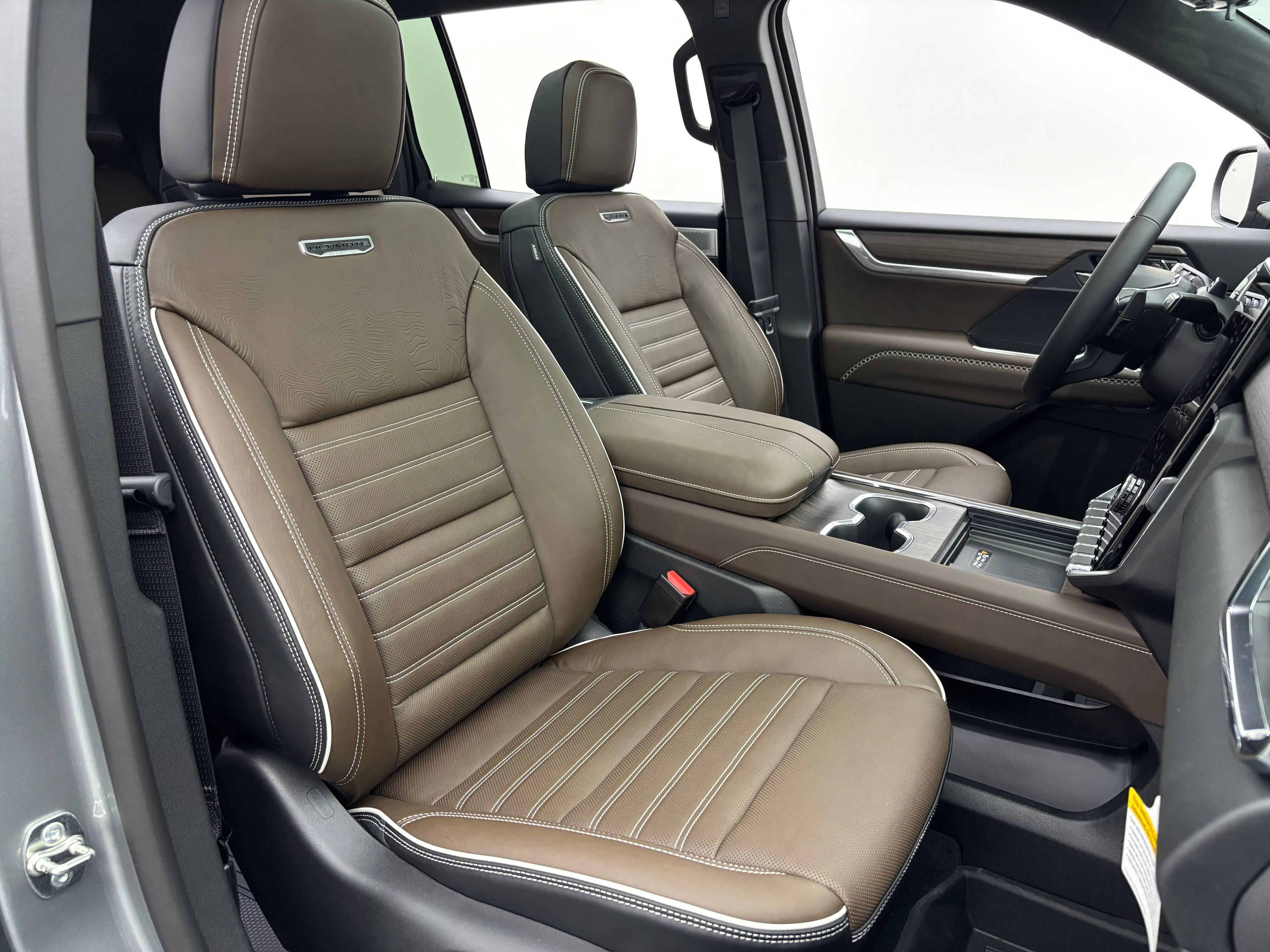 New 2027 GMC Acadia Denali Ultimate w/ LPO, Floor Liner Package AWD/4WD image 41