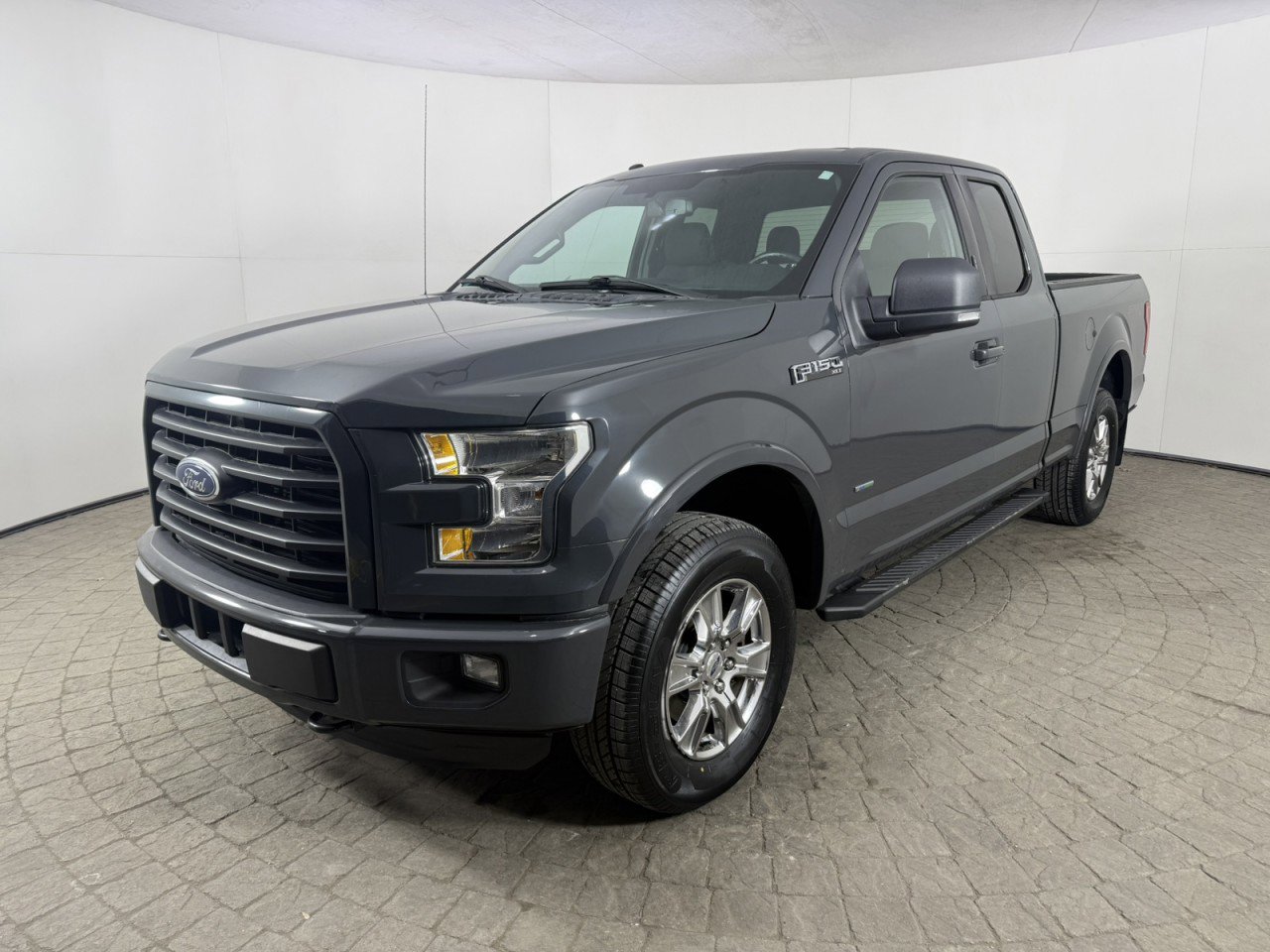 Used 2016 Ford F150 XLT w/ Equipment Group 301A Mid image 3