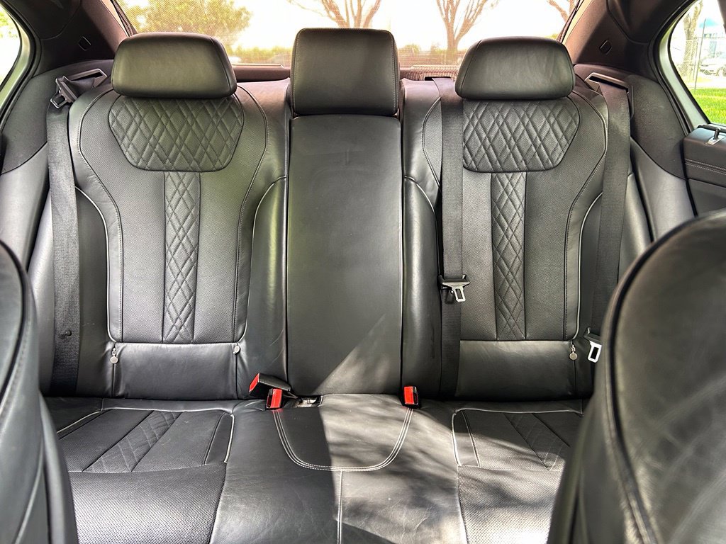 Used 2016 BMW 740i RWD image 13
