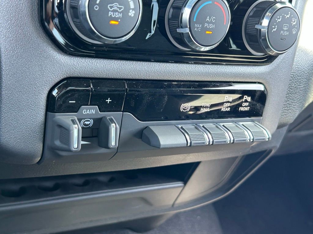New 2025 RAM 2500 Big Horn image 44