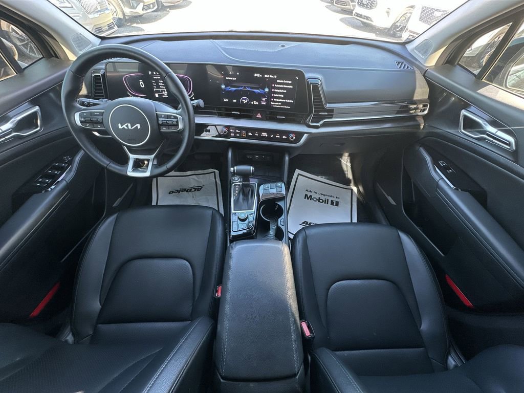 Used 2025 Kia Sportage EX FWD image 23