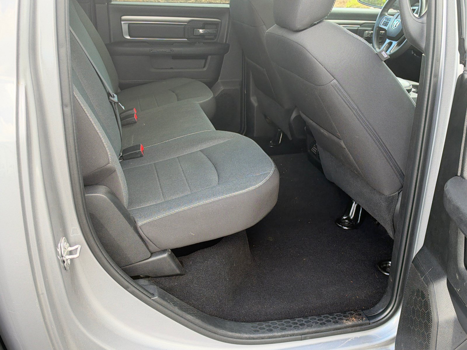 Used 2024 RAM 1500 Warlock AWD/4WD image 15
