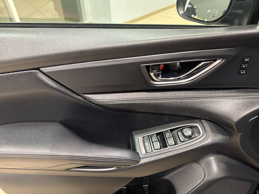 Used 2023 Subaru Ascent Limited image 11