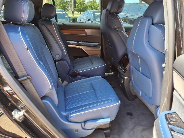 New 2026 Cadillac Vistiq Premium Luxury w/ LPO, Floor Liner Package image 10