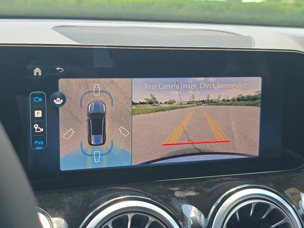 New 2026 Mercedes-Benz GLB 250 4MATIC image 31