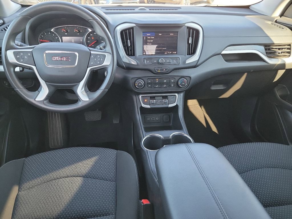 Used 2024 GMC Terrain SLE image 10