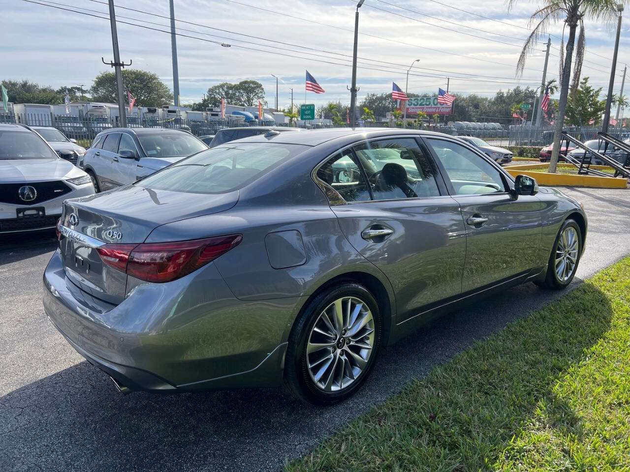 Used 2022 INFINITI Q50 Luxe w/ Cargo Package AWD/4WD image 5
