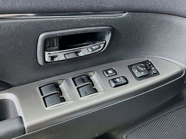 Used 2024 Mitsubishi Outlander Sport SE AWD/4WD image 9