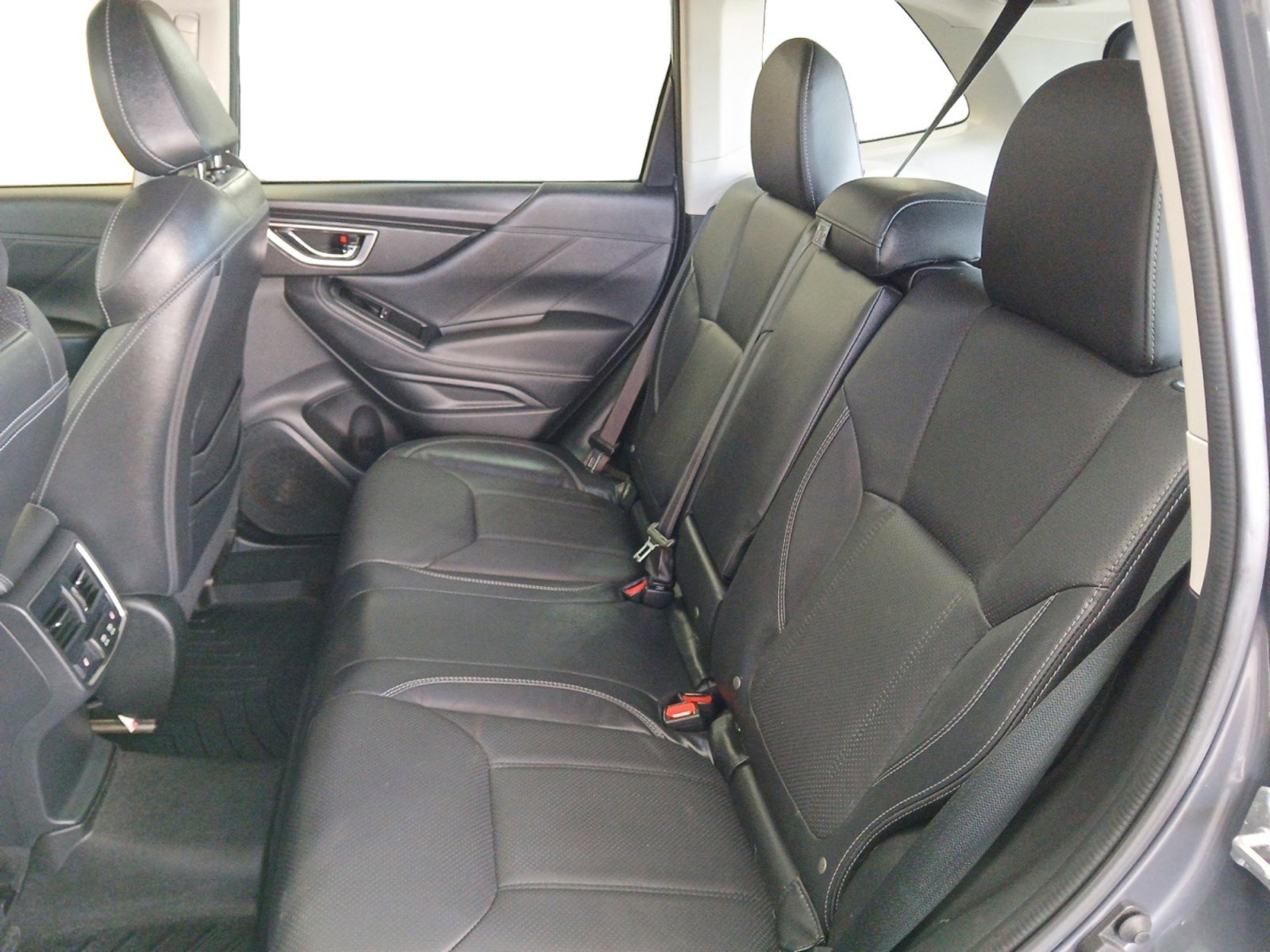 Used 2023 Subaru Forester Touring image 13