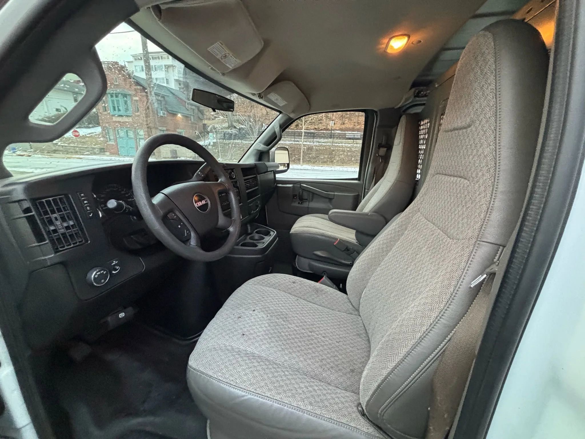 Used 2017 GMC Savana 2500 image 11