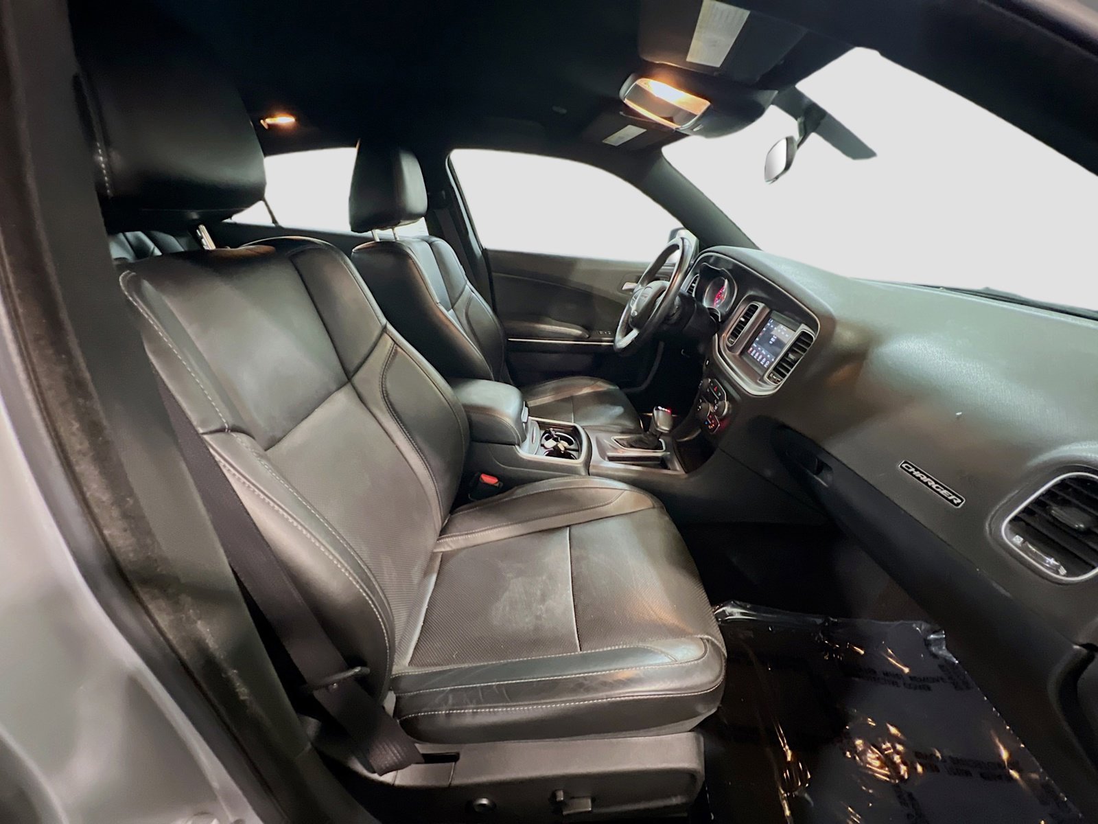 Used 2021 Dodge Charger SXT w/ Leather Interior Group image 19
