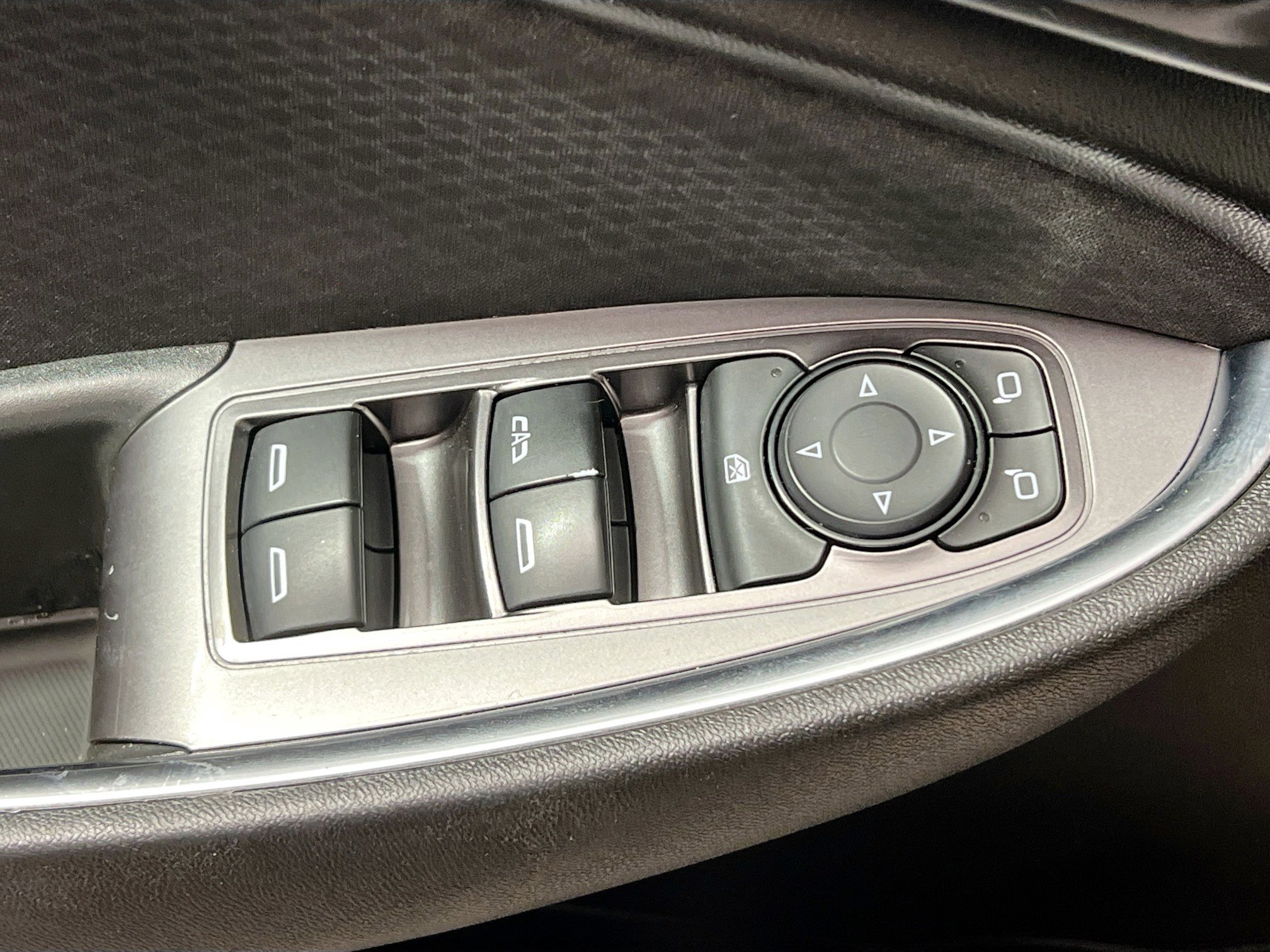 Used 2020 Chevrolet Malibu LT image 16