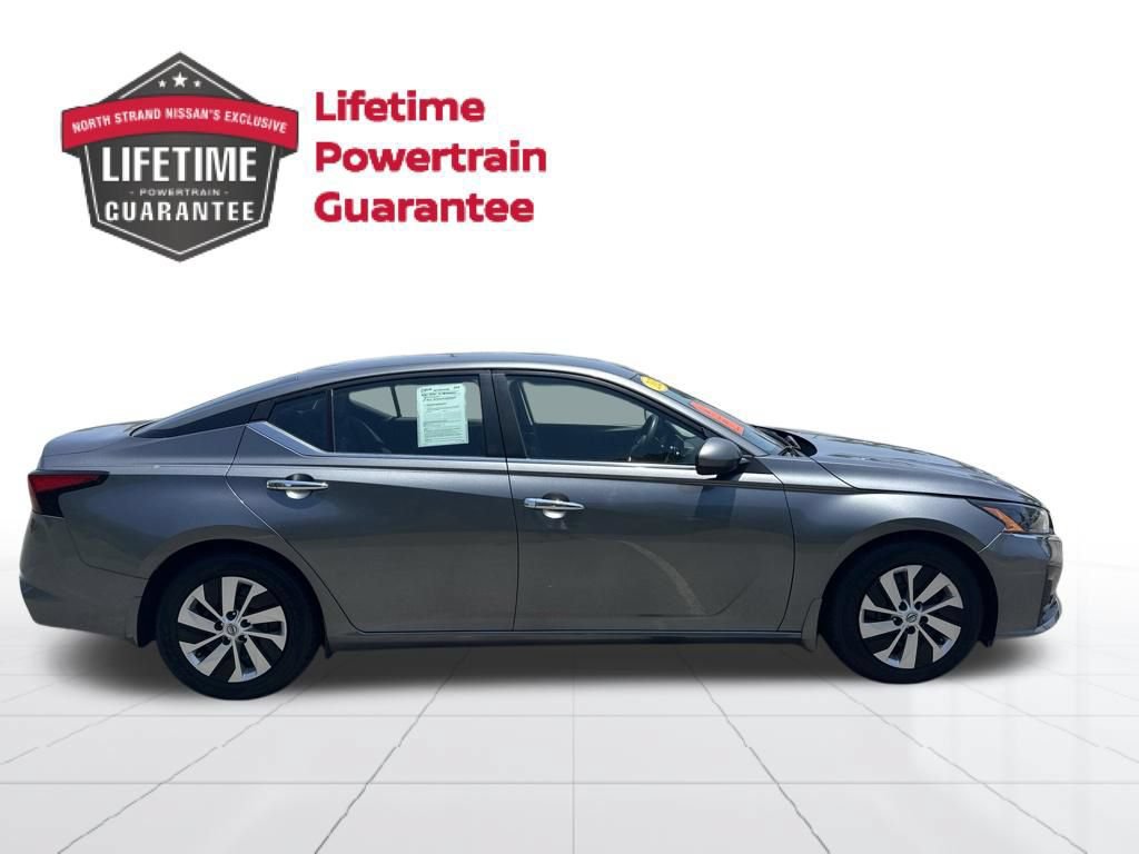 Certified 2023 Nissan Altima 2.5 S FWD image 9