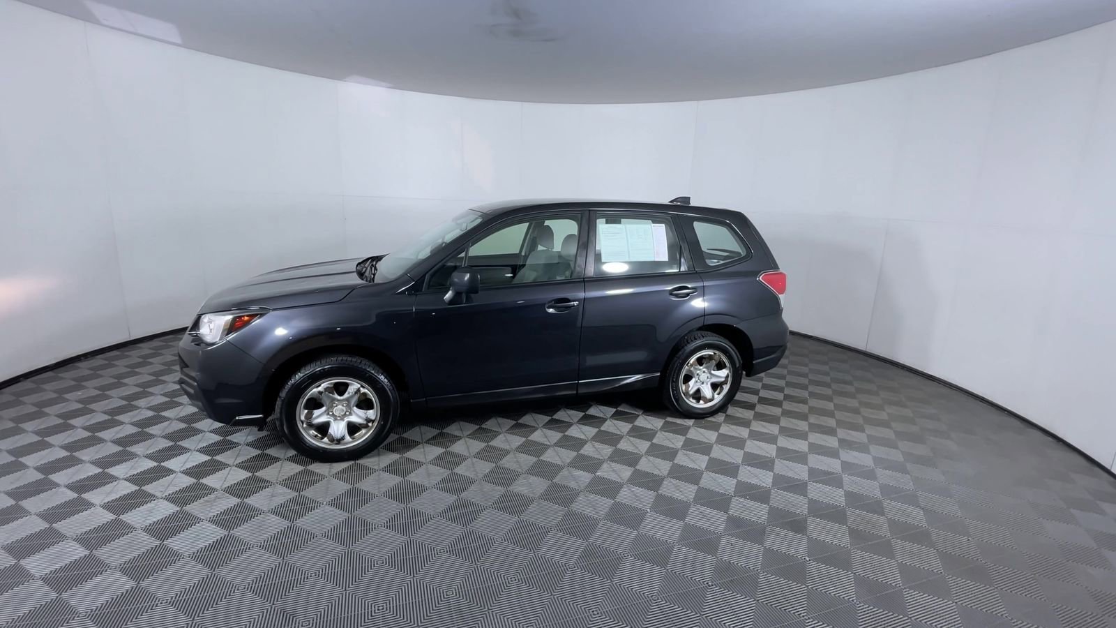 Used 2017 Subaru Forester 2.5i image 4