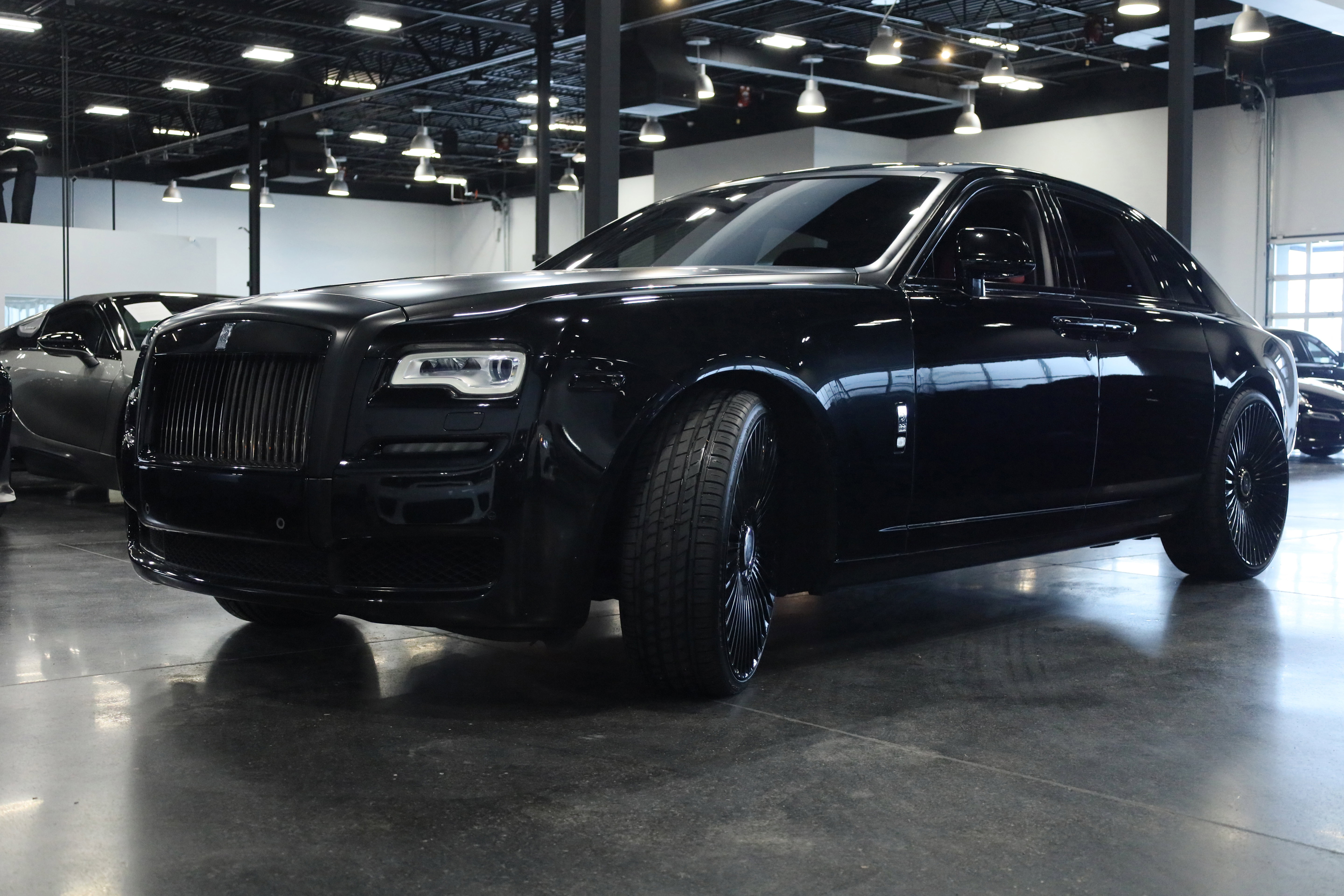Used 2017 Rolls-Royce Ghost image 3