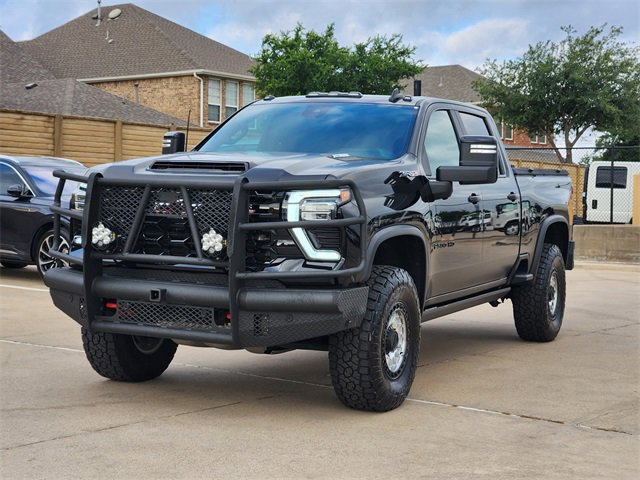 Used 2025 Chevrolet Silverado 2500 ZR2 w/ Technology Package AWD/4WD image 12