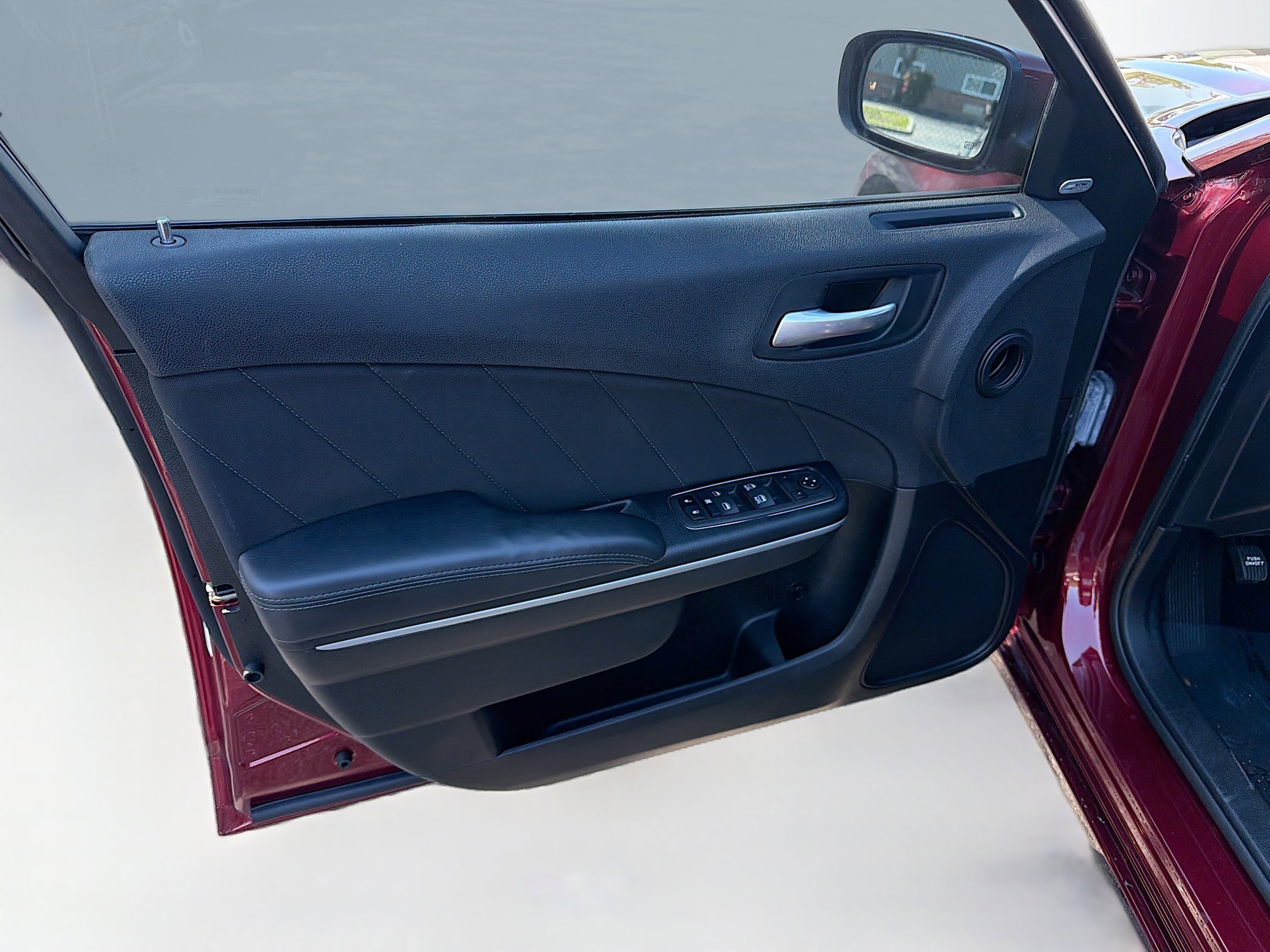 Used 2022 Dodge Charger SXT w/ Driver Convenience Group image 21