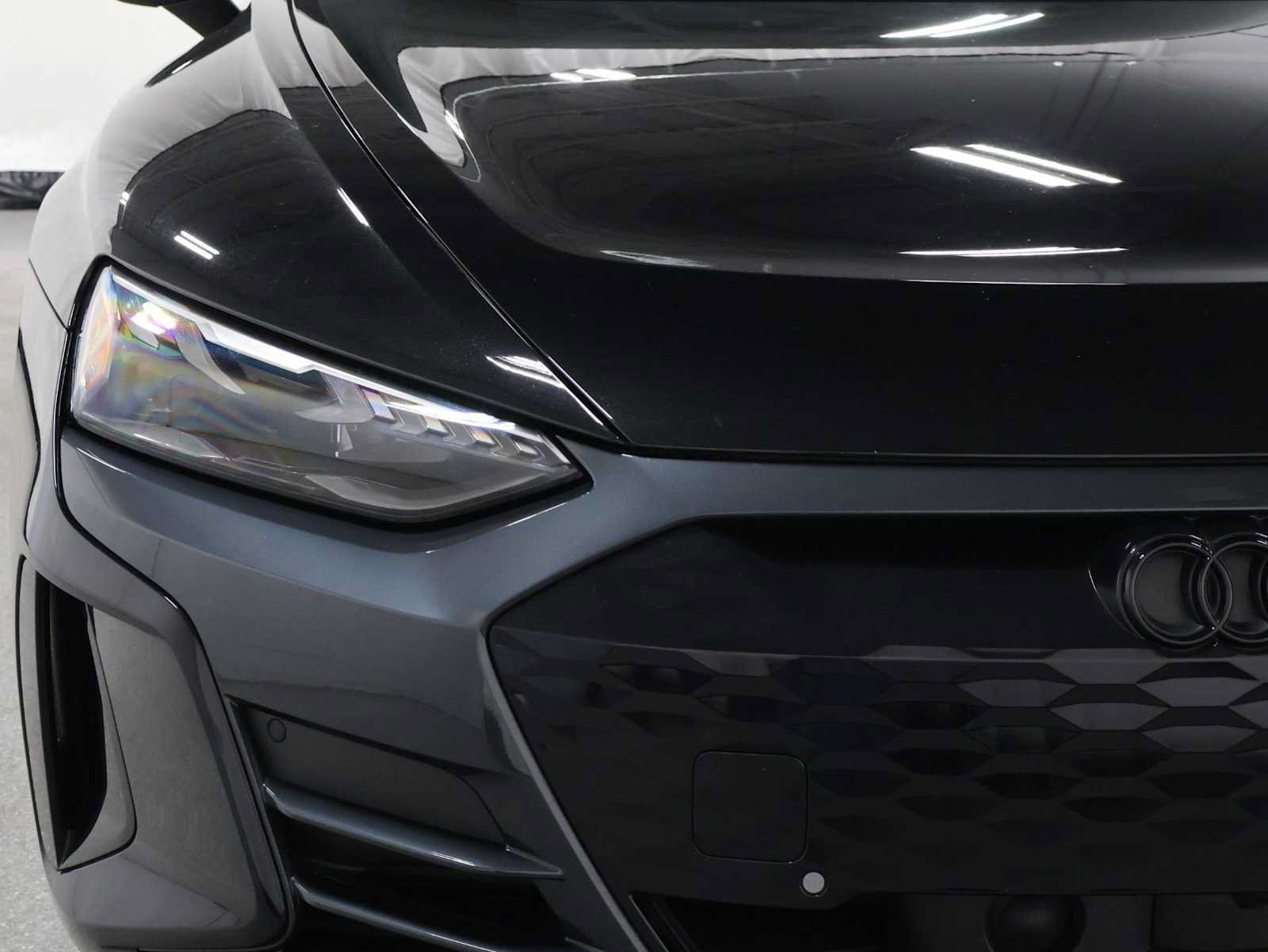 Used 2022 Audi e-tron GT Premium Plus AWD/4WD image 15