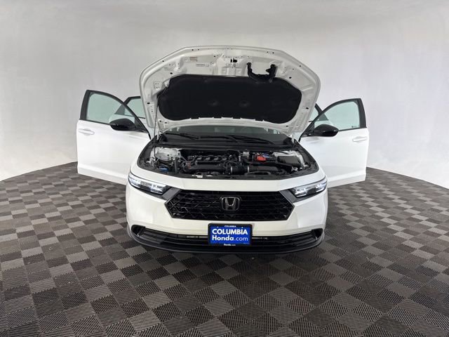 Certified 2025 Honda Accord SE image 15