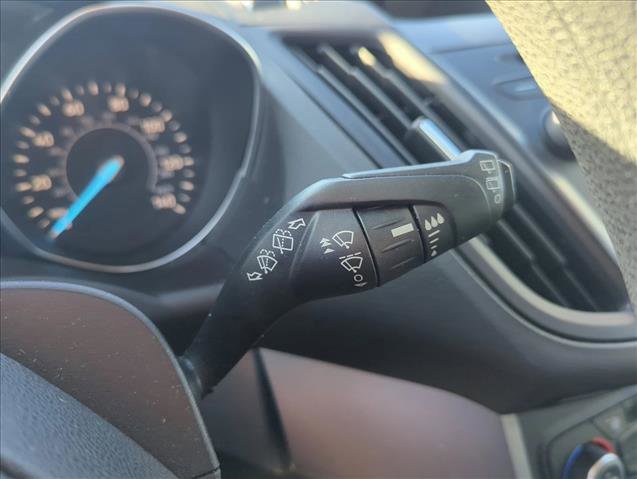 Used 2017 Ford Escape SE w/ SE Cold Weather Package AWD/4WD image 17